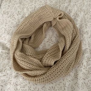 Chunky knit wrap scarf